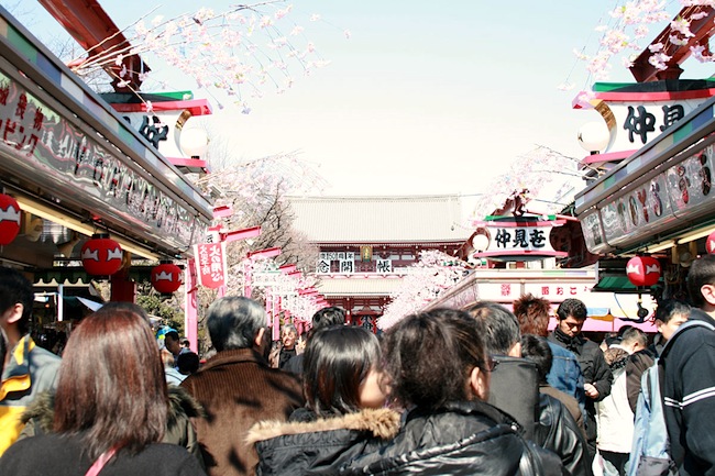 Asakusa crowded Nakamise